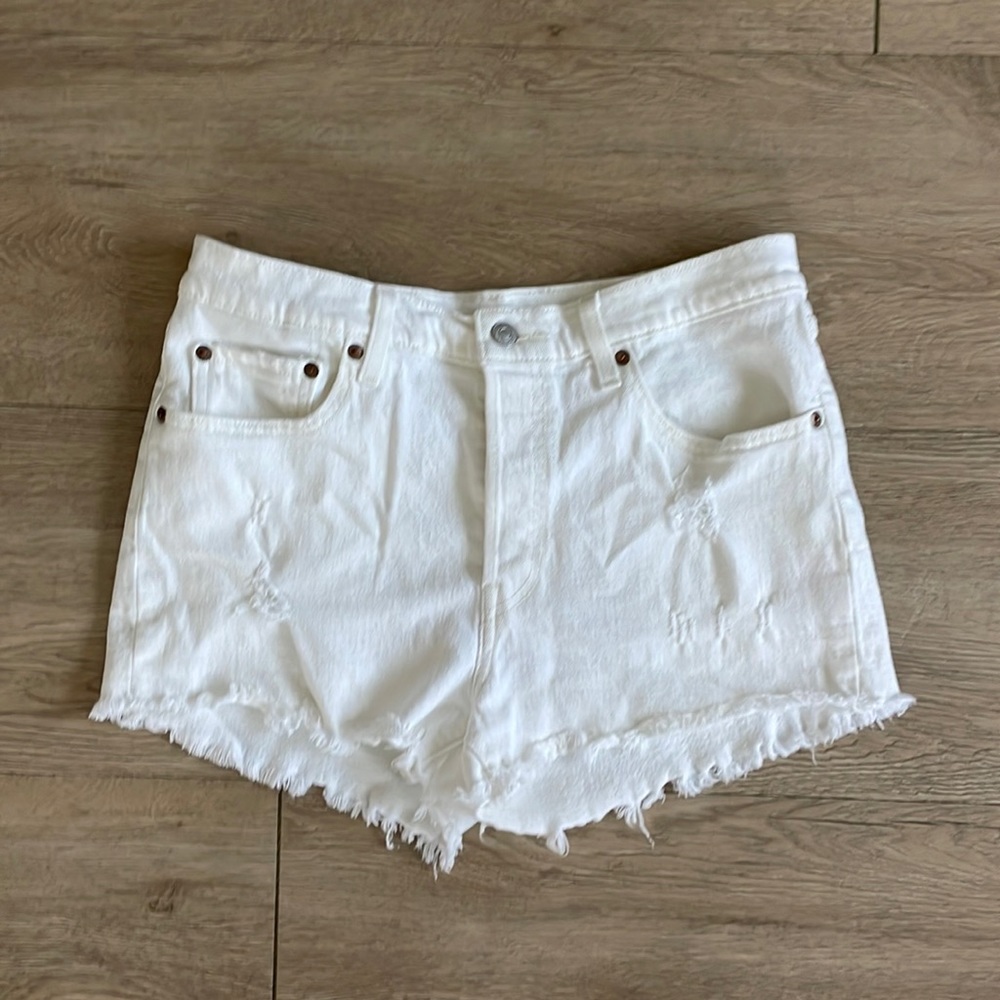 Levi’s 501 White Denim Shorts